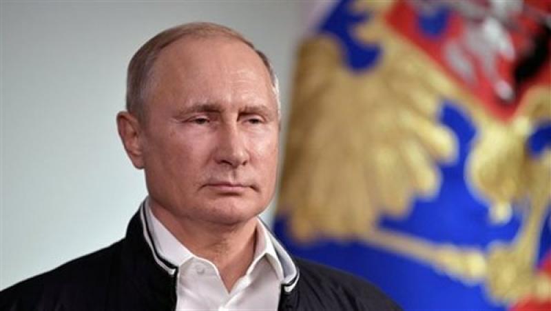 قرار خطير من الرئيس الروسي بشأن وزير دفاع بلاده (تفاصيل)
