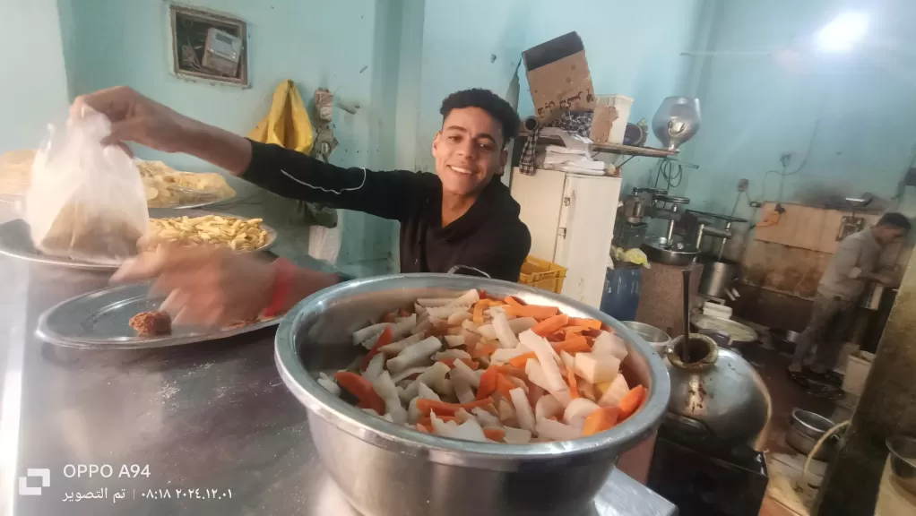 مطاعم الفول والطعمية.. دفء الوطن وأمنه القومي في طبق شعبي