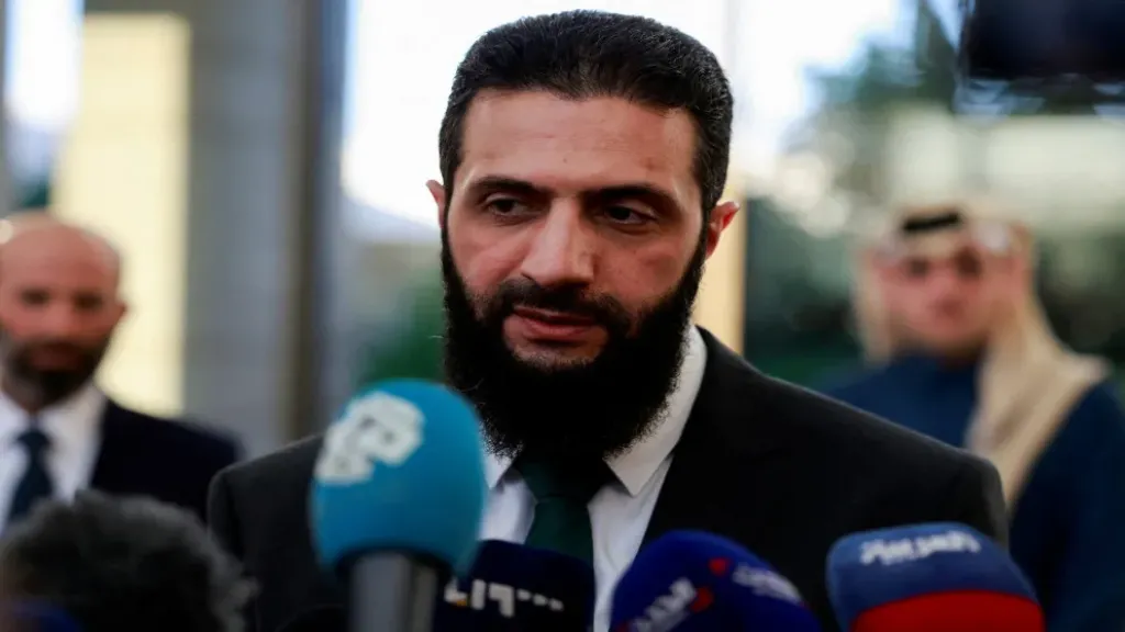 غضب في سوريا .. محاكمة الرئيس أحمد الشرع في مصر باتهامات إبادة جماعية