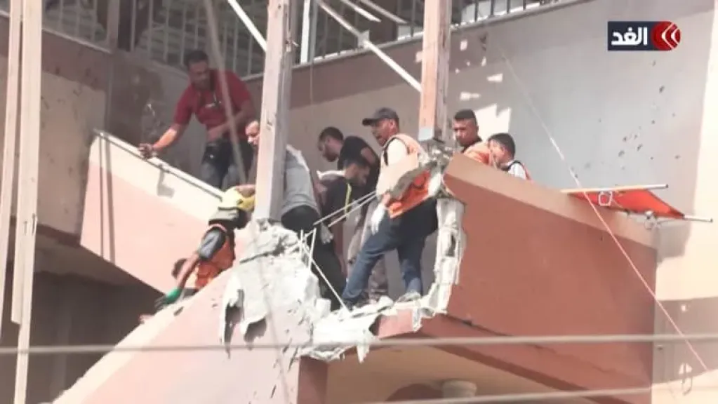 بالفيديو والصور والأسماء: 20 شهيدًا بينهم 5 صحفيين في جريمة إسرائيلية على مستشفى ناصر بخانيونس
