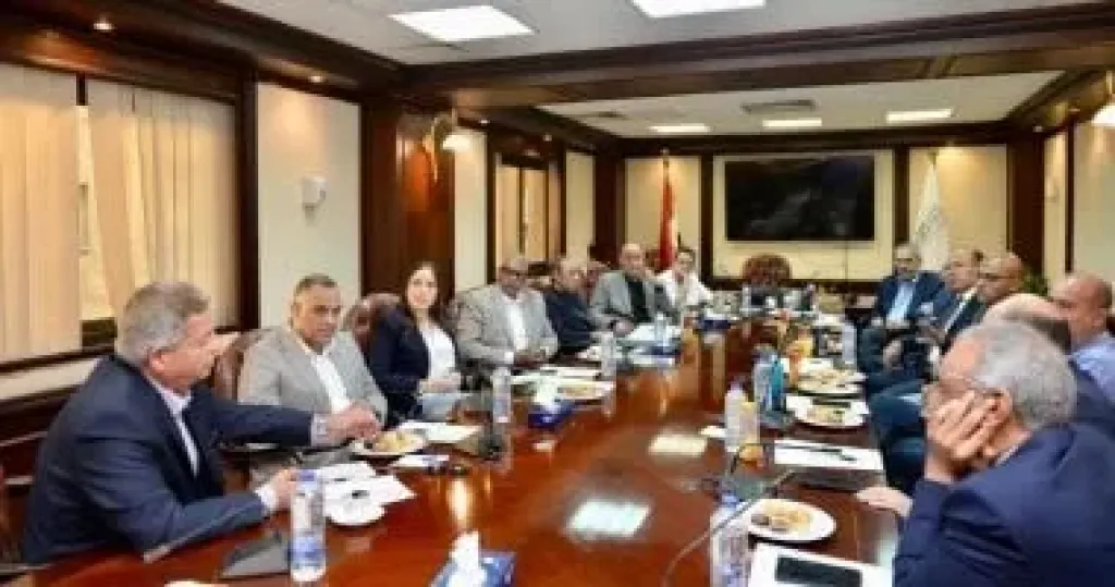 عادل حمودة رئيسًا للجنة الإعلام الخاص.. والتميمي مقررًا
