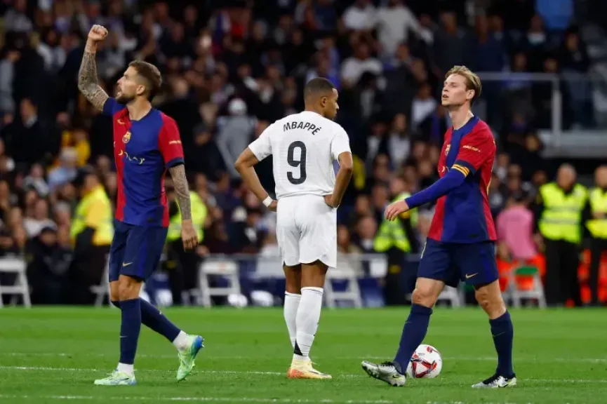 كروان التعليق.. معلق مباراة برشلونة وريال مدريد في كلاسيكو الدوري الإسباني كروان التعليق.. معلق مباراة برشلونة وريال مدريد في كلاسيكو الدوري الإسباني