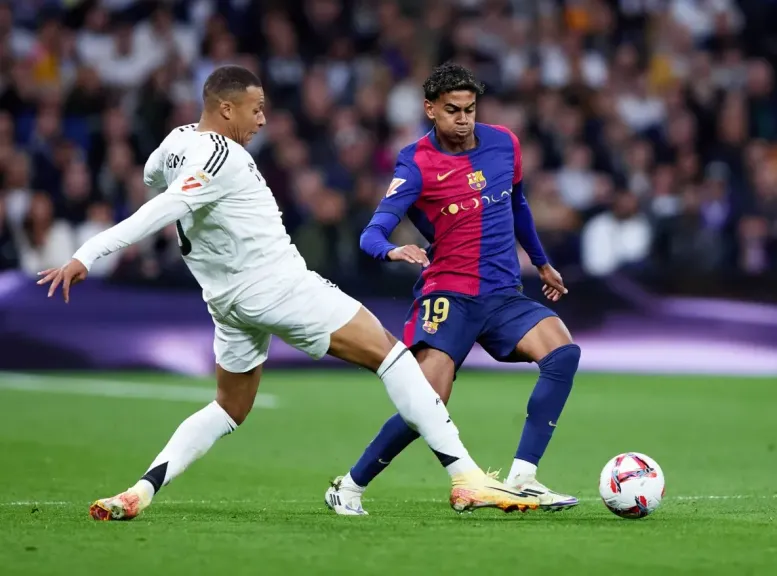 بقيادة مبابي.. تشكيل ريال مدريد الرسمي أمام برشلونة في كلاسيكو الدوري الإسباني... بقيادة مبابي.. تشكيل ريال مدريد الرسمي أمام برشلونة في كلاسيكو الدوري الإسباني 2025-2026