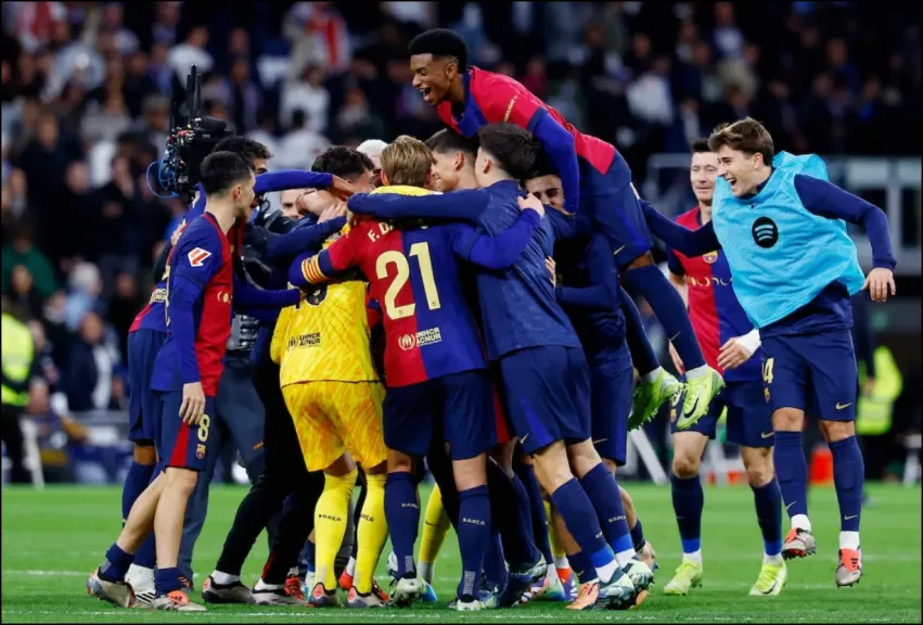بث مباشر مباراة ريال مدريد ضد برشلونة (1-0) الدقيقة 30 في كلاسيكو... بث مباشر مباراة ريال مدريد ضد برشلونة (1-0) الدقيقة 30 في كلاسيكو الأرض