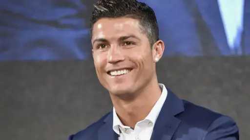 راتب كريستيانو رونالدو مع النصر السعودي بالأرقام الكاملة من الثانية وحتى السنة