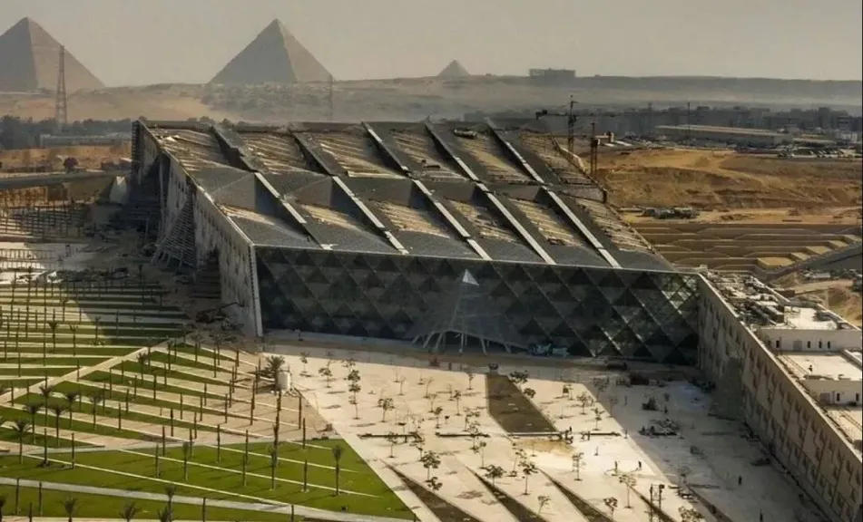 الرئيس السيسي يقود حفل افتتاح المتحف المصري الكبير بحضور عالمي غير مسبوق الرئيس السيسي يقود حفل افتتاح المتحف المصري الكبير بحضور عالمي غير مسبوق