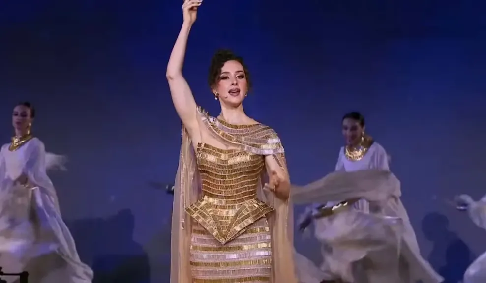 بعد ظهورها اللافت في حفل المتحف المصري.. فيديو للسوبرانو شيرين أحمد يُثير الجدل حول مواقع التواصل الاجتماعي