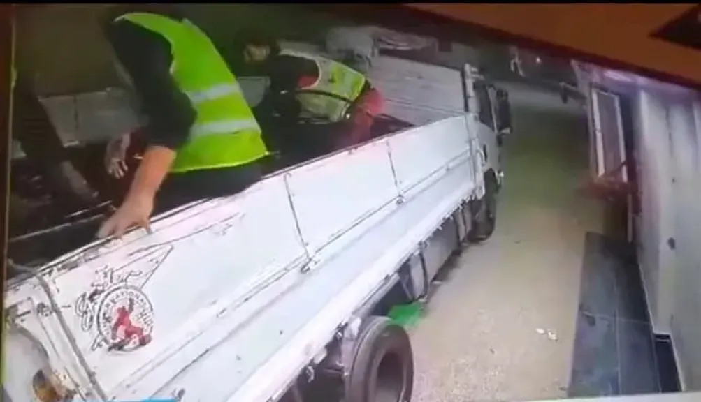 تنكروا في زي عمال اتصالات.. تفاصيل واقعة سرقة نصف طن كابلات في سوهاج