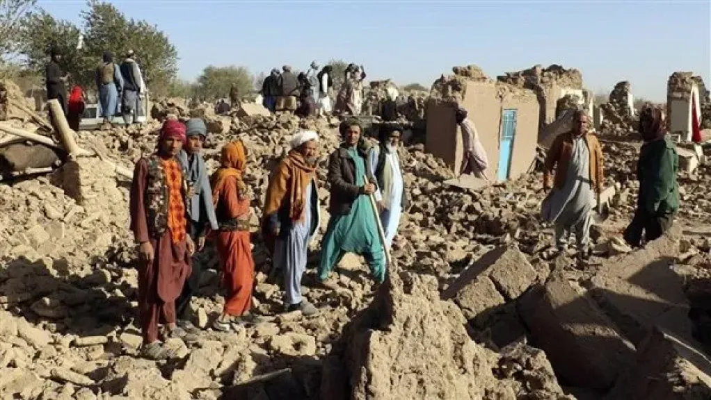950 مصابًا وتدمير قرى جراء زلزال أفغانستان