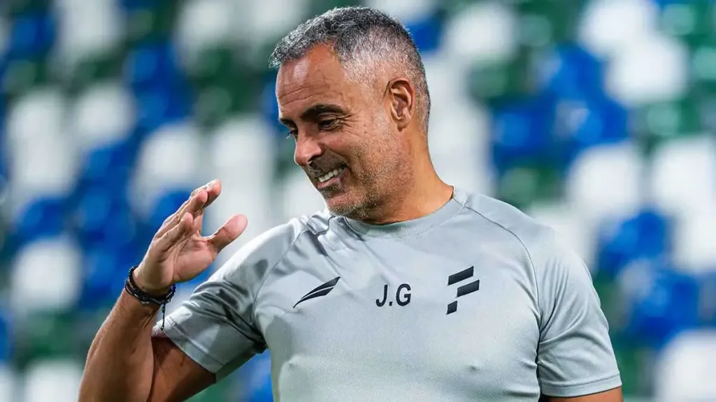 بعد قرار فيفا بإيقاف القيد رسميًا.. من هو المتسبب في هذا القرار؟