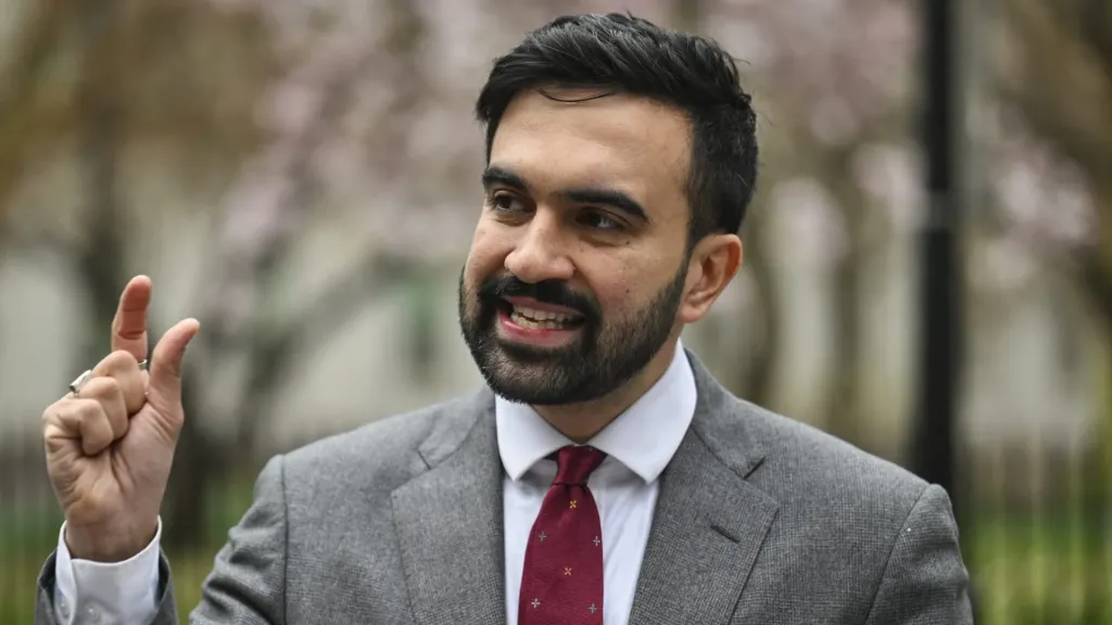 أول مسلم يقود المدينة الأمريكية.. من هو عمدة نيويورك زهران ممداني وأهم المعلومات عنه