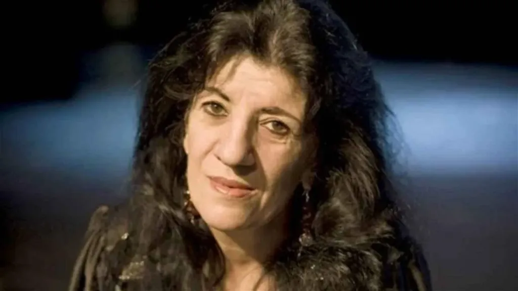 ما حقيقة وفاة الفنانة الجزائرية بيونة بعد معاناة مع المرض؟