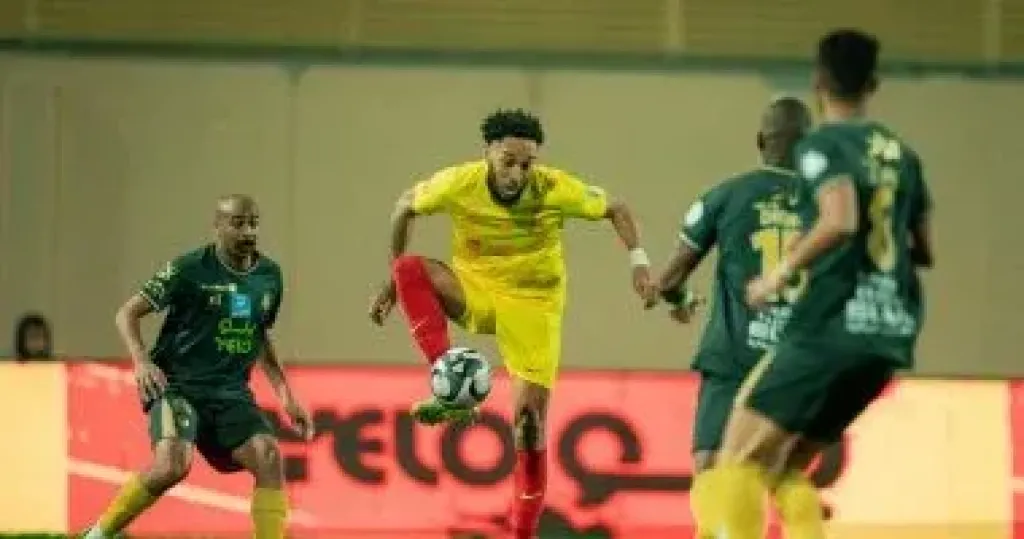 شاهد روشن.. القنوات الناقلة لمباراة القادسية والخلود اليوم في الدوري السعودي 2025