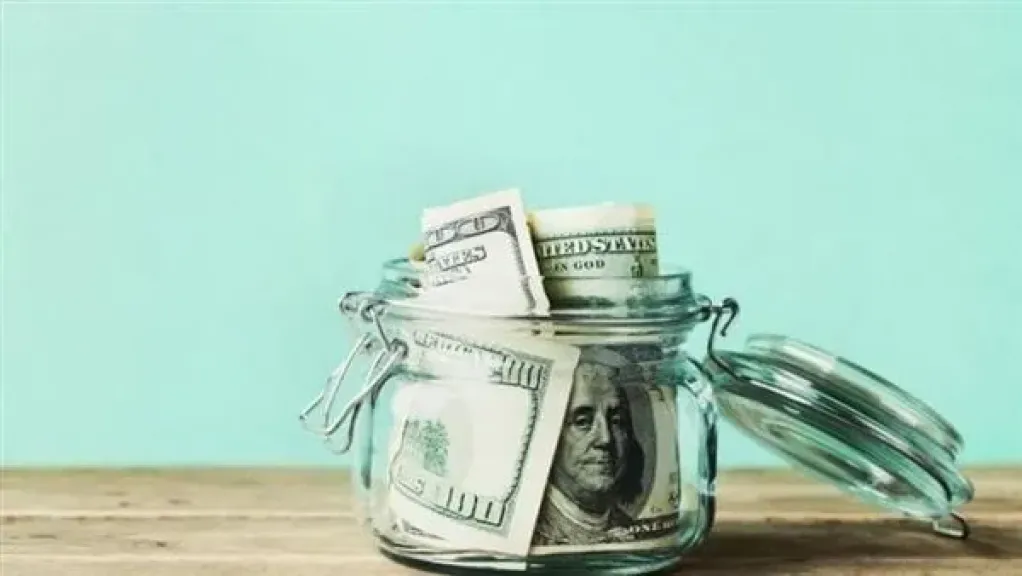 بعد ارتفاع الدولار عالميا …الذهب ينهار في البورصات العالمية