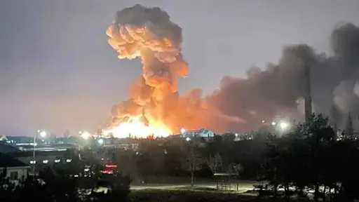 عاجل.. انفجارات قوية في كييف وأنباء عن هجوم روسي واسع النطاق