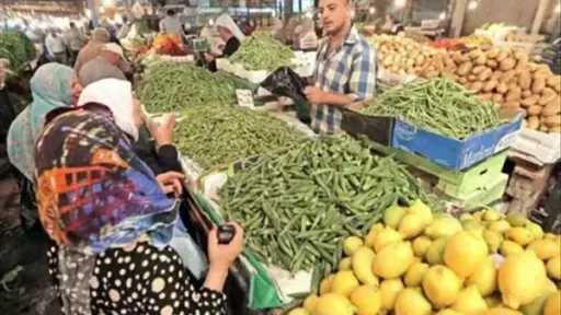 هدوء في سوق العبور.. أسعار الخضروات والفاكهة تحافظ على مستوياتها