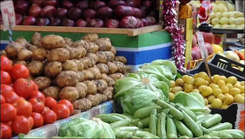 أسعار الخضروات والفواكه والأسماك في سوق العبور اليوم الأربعاء 31/12/2025