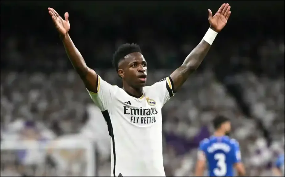 فينيسيوس جونيور: ريال مدريد سيعود أقوى إلى منصات التتويج بعد تحديات 2025