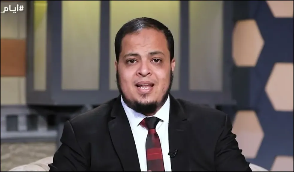 لا تتزوج موظفة وفر منها فرارك من الأسد .. مقال للدكتور أحمد الفولي