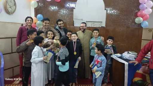 مسجد البقلي بالمرج.. كيف يصنع الشيخ ثروت محمد نموذجًا لجيل متوازن نفسيًا واجتماعيًا؟