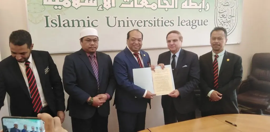 الأمين العام لرابطة الجامعات الإسلامية يستقبل رئيس جامعة السلطان عبد الحليم معظم شاه الإسلامية العالمية بماليزيا لبحث آفاق التعاون الأكاديمي المشترك