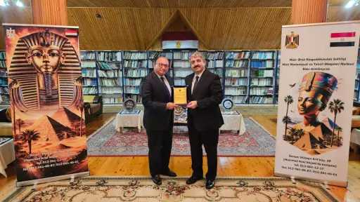المركز الثقافي المصري في أذربيجان يكرّم الدكتور سيمور نصيروف