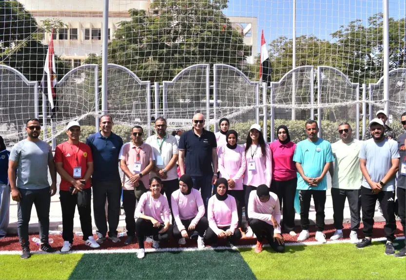 رئيس جامعة مدينة السادات يشهد فعاليات الأنشطة الطلابية ويحفّز أبناءه على التميز والمنافسة